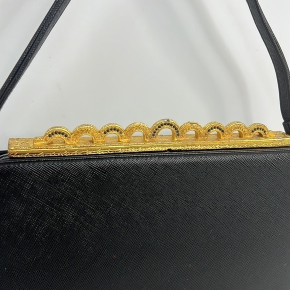 Dobbies Bags Structured Black Crosshatch Leather Snap Close Handbag - Picture 4 of 10